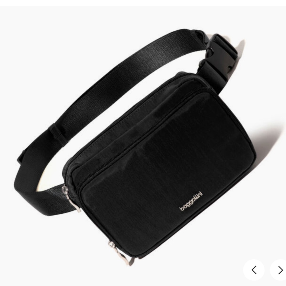 Baggallini Black Modern Belt Bag NWOT